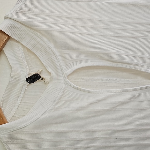 We The Free Tank top - Picture 2 of 5